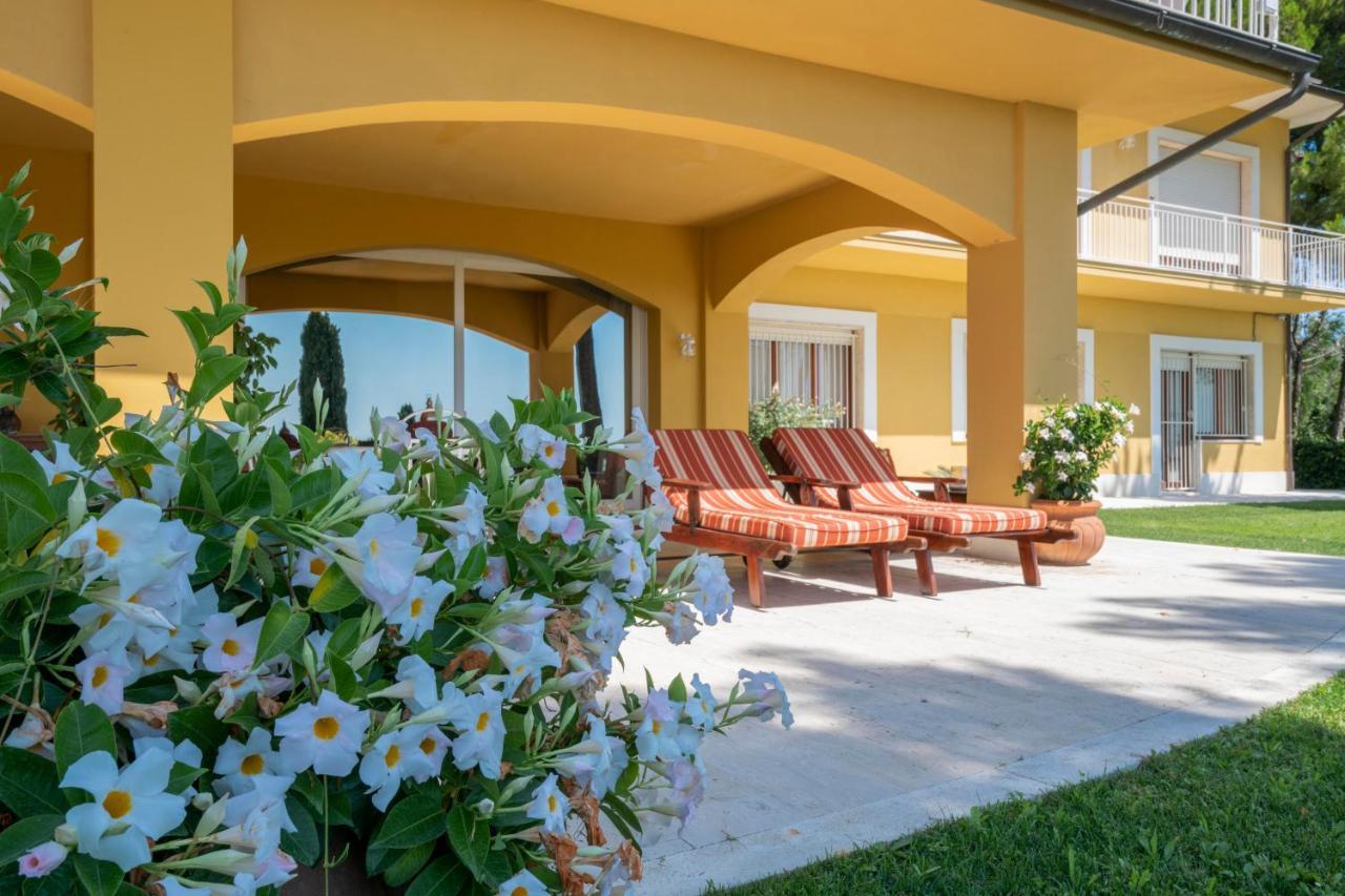 Tra Gli Alberi E Il Mare Bed and Breakfast Sirolo Exteriör bild
