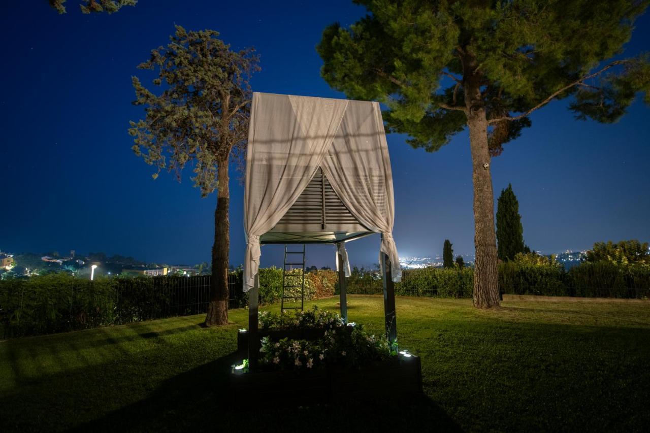 Tra Gli Alberi E Il Mare Bed and Breakfast Sirolo Exteriör bild