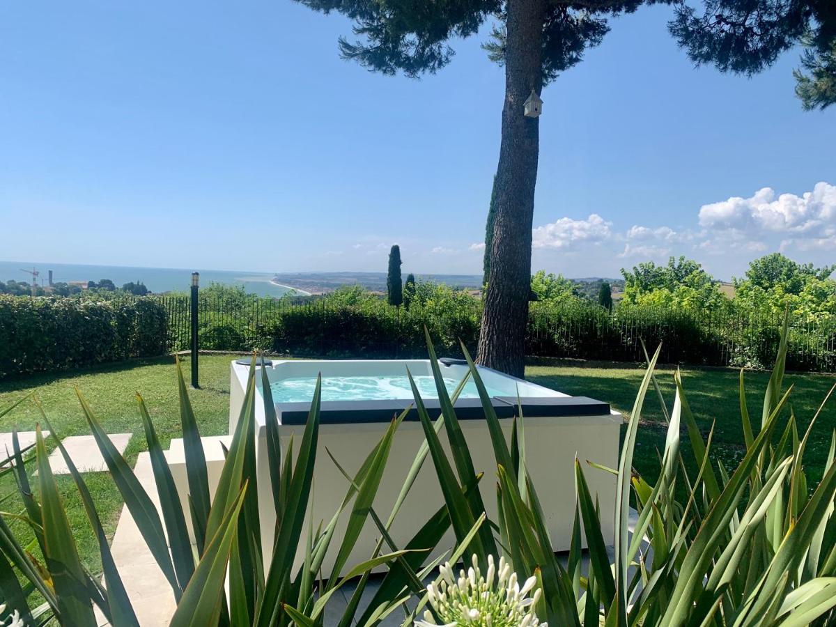 Tra Gli Alberi E Il Mare Bed and Breakfast Sirolo Exteriör bild