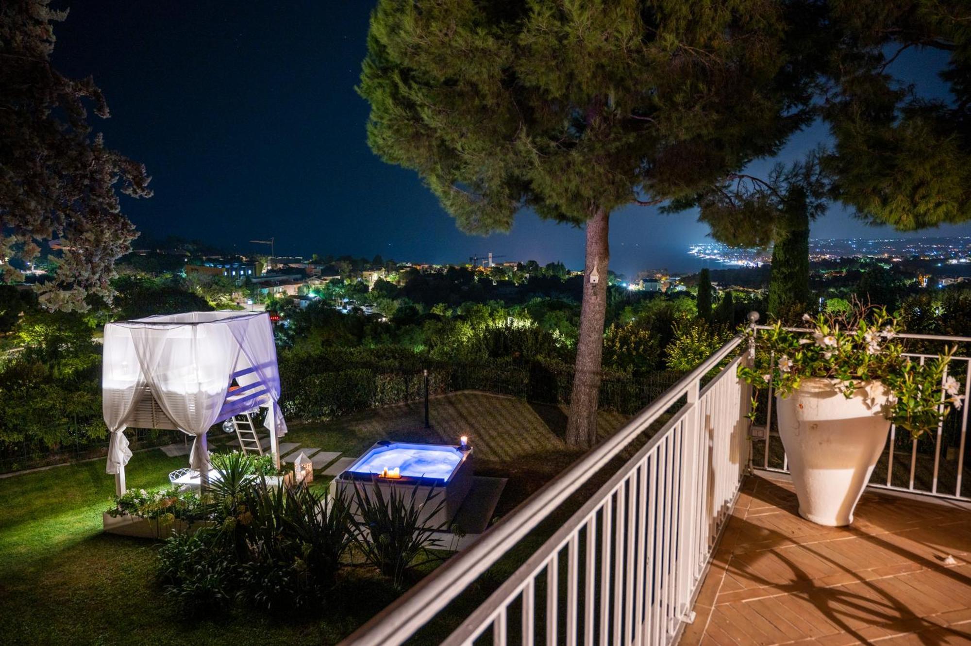 Tra Gli Alberi E Il Mare Bed and Breakfast Sirolo Exteriör bild