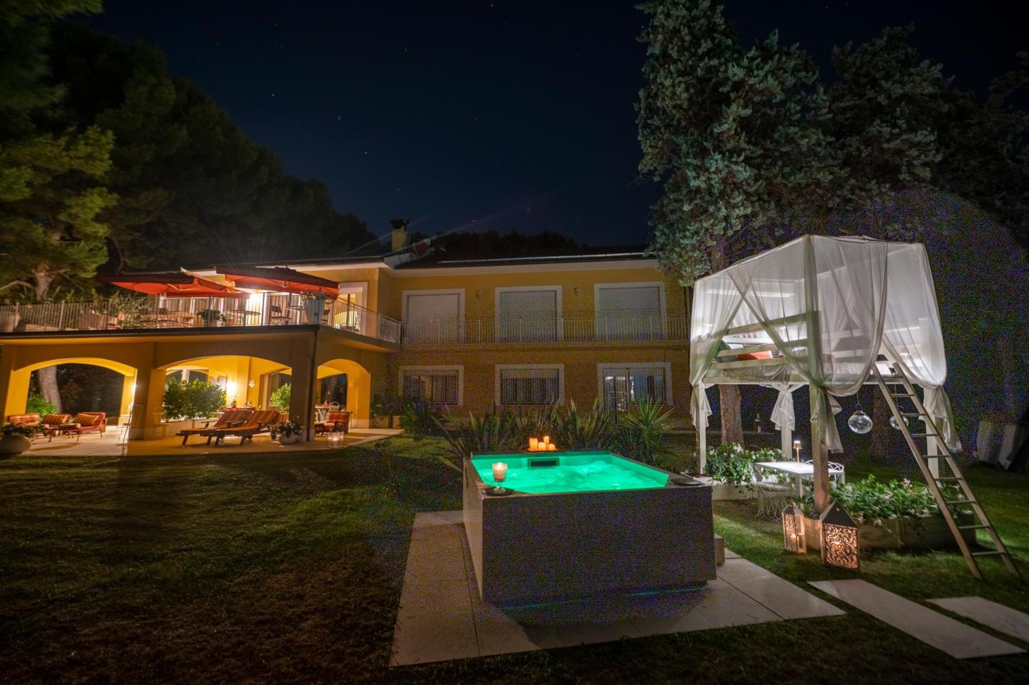 Tra Gli Alberi E Il Mare Bed and Breakfast Sirolo Exteriör bild